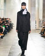 ロシャス 2022-23年秋冬コレクション - シックなムードを纏う、フェミニンな装い｜写真25