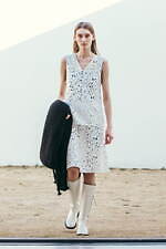 チノ 2022-23年秋冬ウィメンズコレクション - 自然の“画一的でない表情”に美学を求めて｜写真20