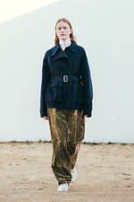 チノ 2022-23年秋冬ウィメンズコレクション - 自然の“画一的でない表情”に美学を求めて｜写真22