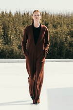 チノ 2022-23年秋冬ウィメンズコレクション - 自然の“画一的でない表情”に美学を求めて｜写真29