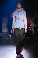 アニムス 2022年秋冬コレクション - 女性性に凛々しさを重ねて｜写真13