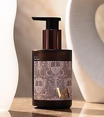 「V&A ビューティー」日本初上陸、V&A博物館のアート作品がコスメに！ウィリアム・モリスデザインも｜写真14