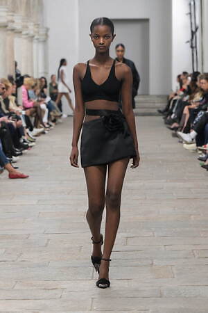 エルマンノ シェルヴィーノ(ERMANNO SCERVINO) 2023年春夏ウィメンズコレクション  - 写真45