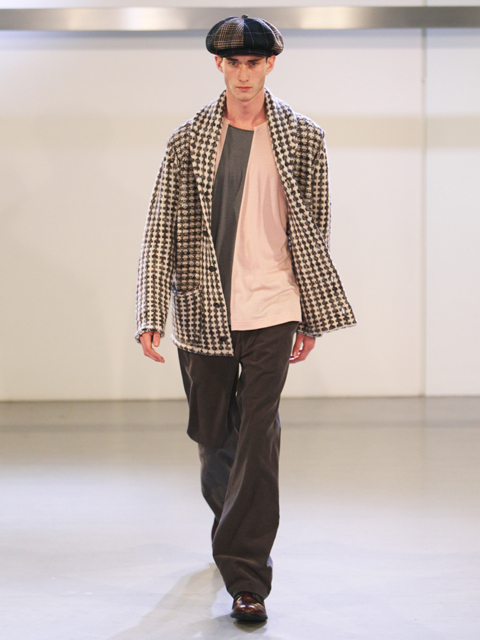 イッセイ ミヤケ 2010-2011A/W ‐ コーヒーの香るコレクション
