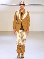 イッセイ ミヤケ 2010-2011A/W ‐ コーヒーの香るコレクション｜写真5