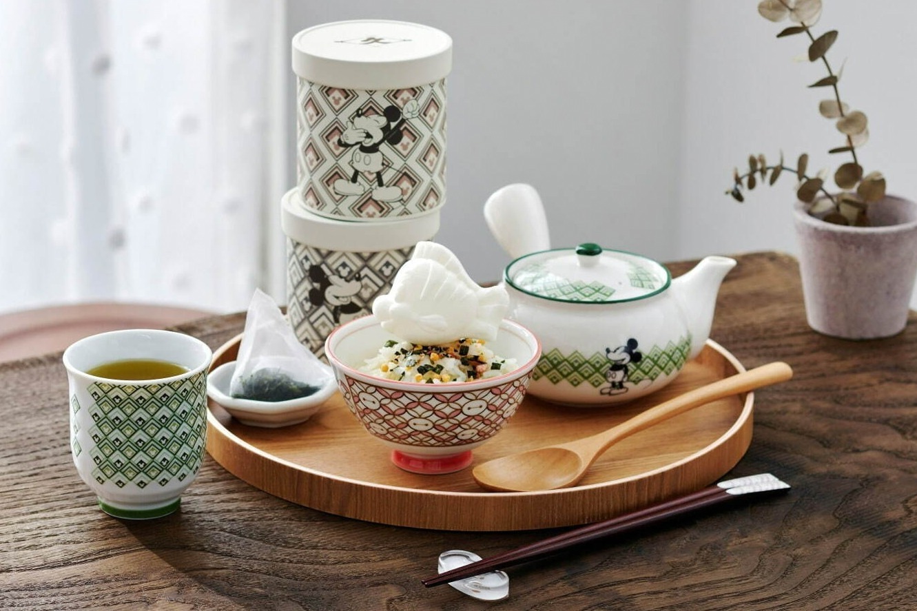 上林春松本店とディズニーストアより“和テイスト”食器＆『リトル