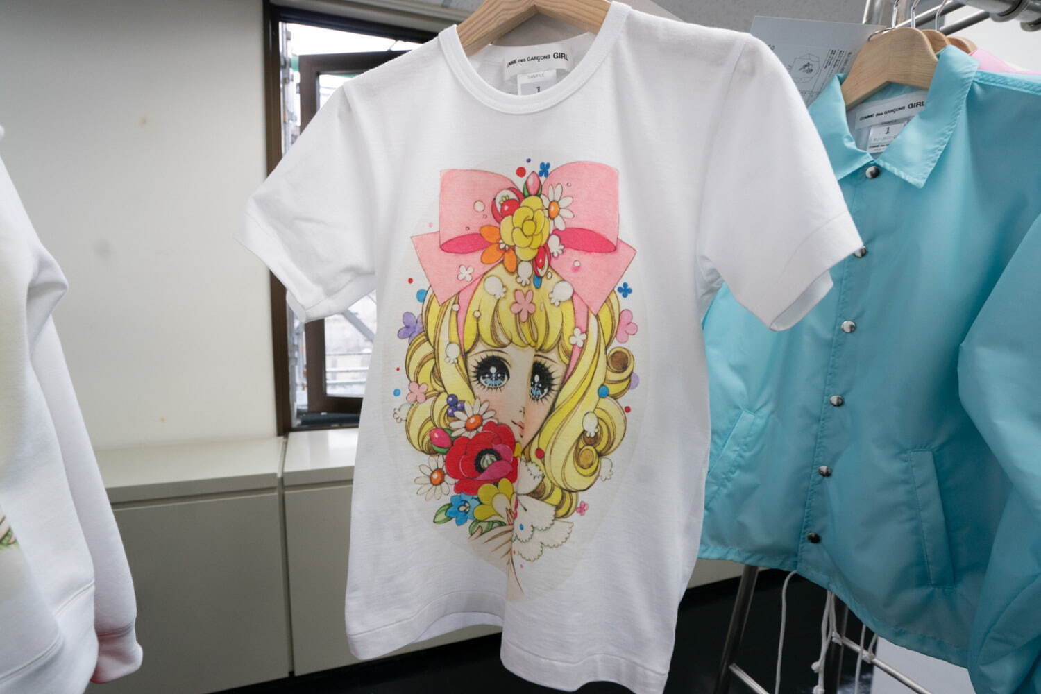 コム デ ギャルソン・ガール×高橋真琴“少女画”のTシャツ ...