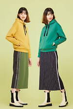 ユキ トリヰ 2022-23年秋冬コレクション、秋冬を楽しく彩るミックススタイル｜写真7