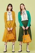 ユキ トリヰ 2022-23年秋冬コレクション、秋冬を楽しく彩るミックススタイル｜写真10