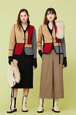 ユキ トリヰ 2022-23年秋冬コレクション、秋冬を楽しく彩るミックススタイル｜写真25