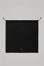 ハイク×ポーターのコラボ第2弾、巾着型ショルダーバッグを“くすみカラー＆ブラック”の全3色で｜写真51