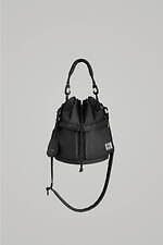 ハイク×ポーターのコラボ第2弾、巾着型ショルダーバッグを“くすみカラー＆ブラック”の全3色で｜写真41