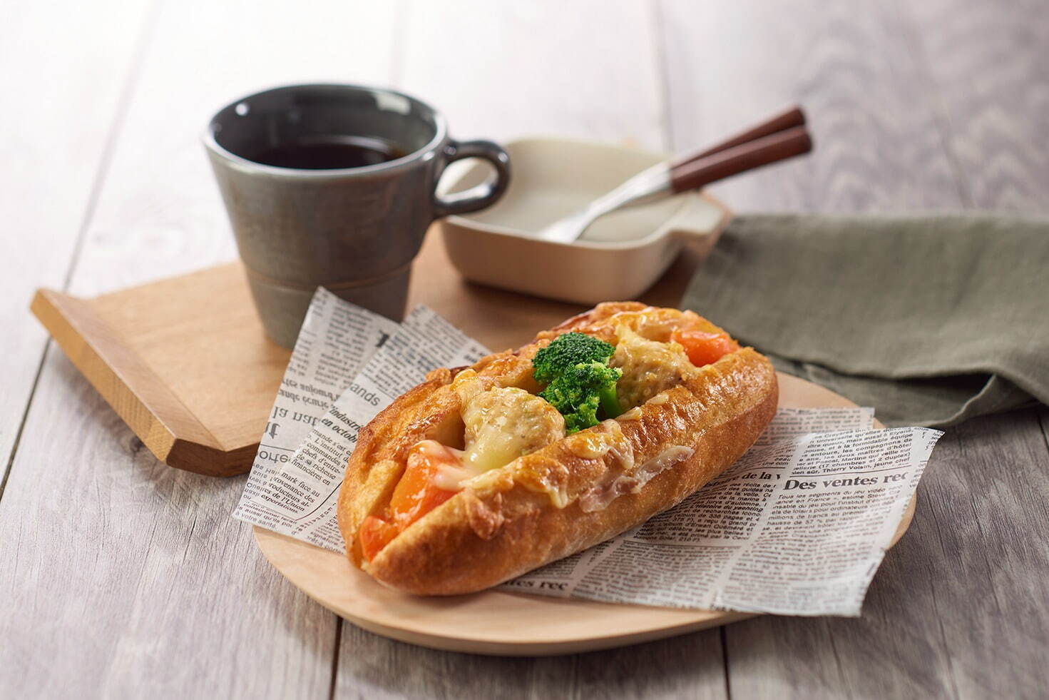 <ベーカリーズキッチン オハナ(埼玉県・本庄)>「ヘルシー大豆ミートドッグ」1個 486円※小田急限定