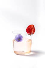 ダンヒルバー初夏の限定カクテル、メロンクリームソーダやいちごポップコーンフレーバー｜写真3