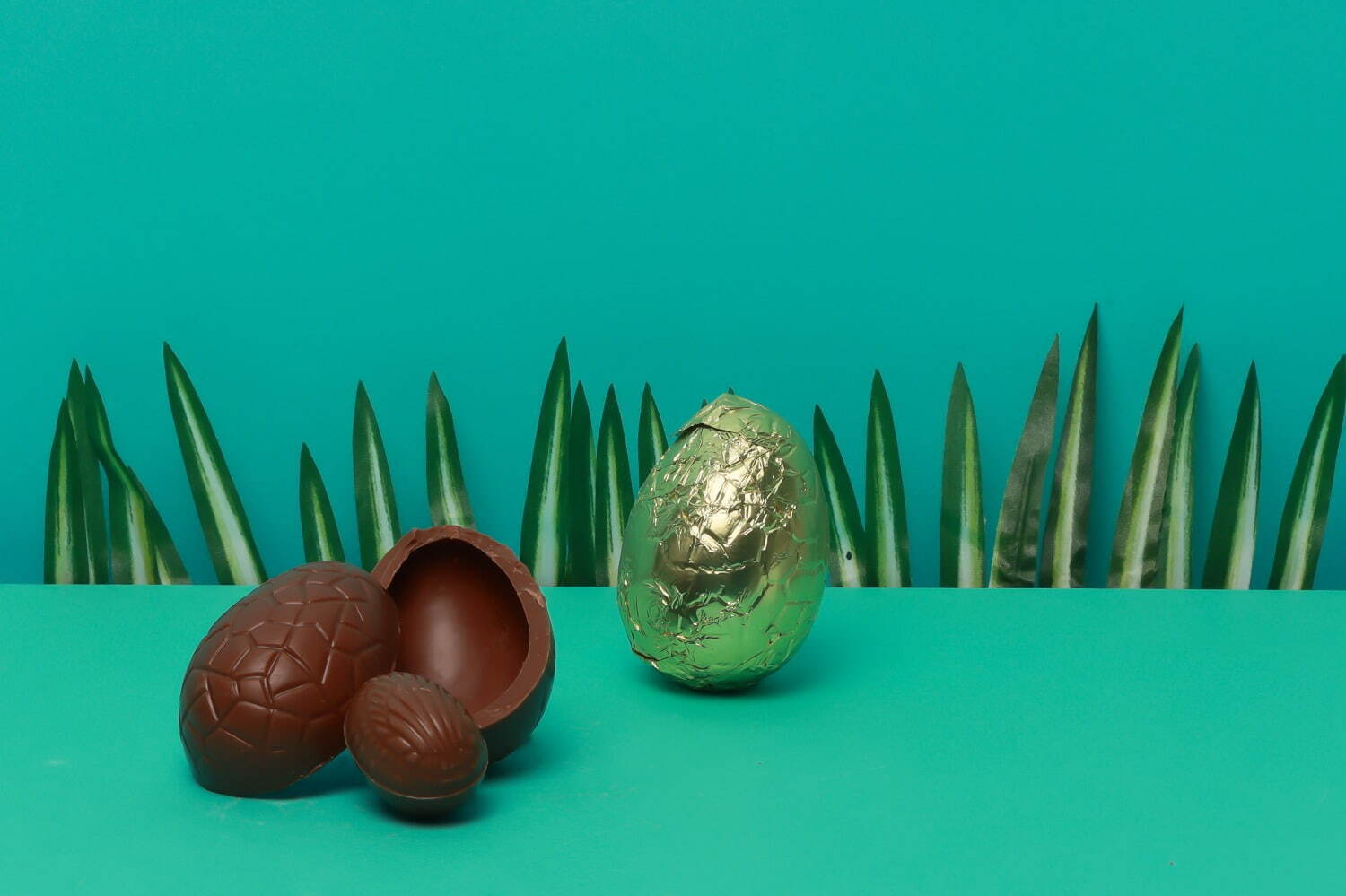 ジャン＝ポール・エヴァンのイースター - シャンソン着想のニワトリ型ショコラ、いわし型ショコラ｜写真4