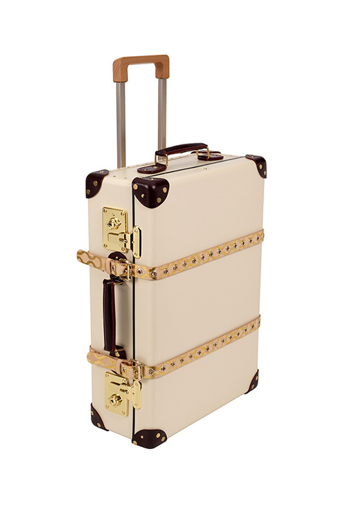 グローブ・トロッター(GLOBE-TROTTER), パンセレラ(PANTHERELLA), ジョンストンズ オブ エルガン(Johnstons of Elgin), グローバーオール(GLOVERALL), ジェームス ロック ＆ カンパニー(James Lock & Co), ヴィヴィアン・ウエストウッド(Vivienne Westwood) ラブズ｜写真19