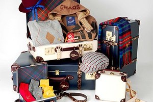 ヴィヴィアン・ウエストウッド、グローブ・トロッターら英5ブランドとコラボ「ラブズ」