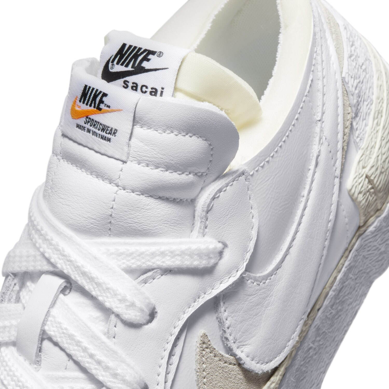 NIKE sacai コラボスニーカー 白 27.5 - スニーカー