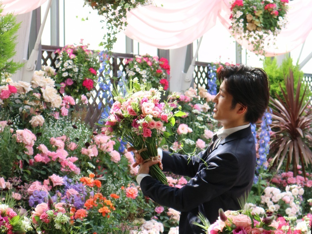 「練馬区立 四季の香 ローズガーデン」の春イベント、約320品種460株のバラが見ごろに｜写真8
