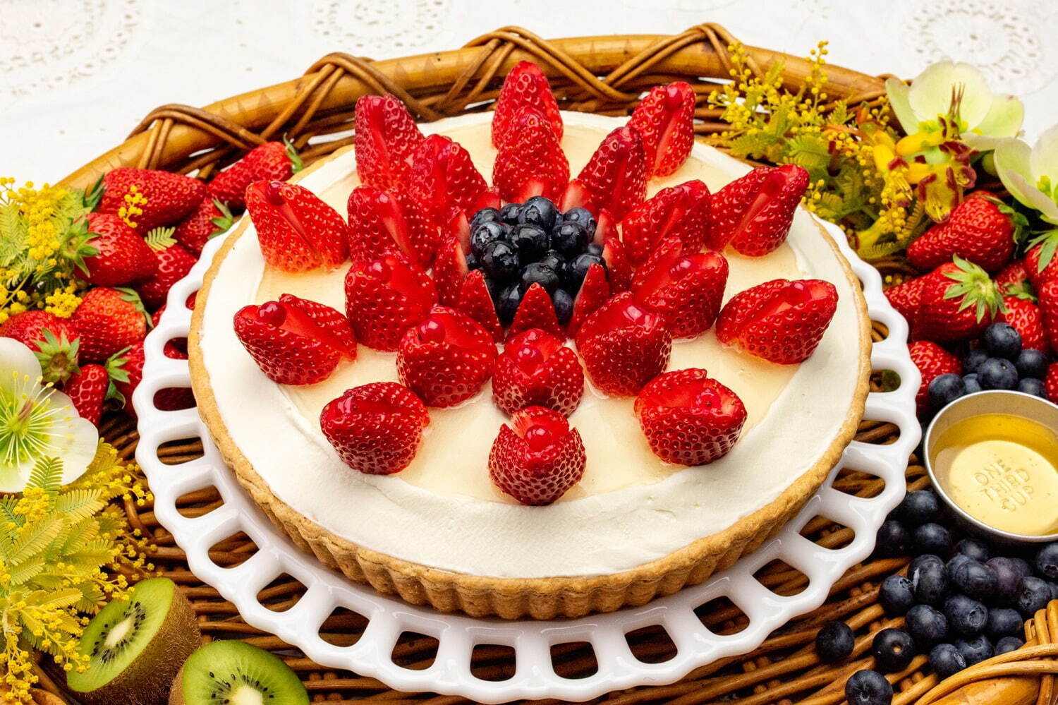 キル フェ ボン ハチミツソースたっぷり ショートケーキ 風タルト浜松店限定発売 ファッションプレス
