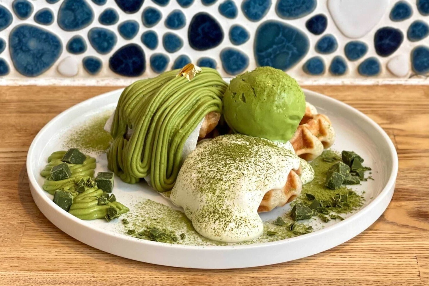 パンとエスプレッソと自由形やなんとかプレッソ“抹茶尽くし”ムッフルや贅沢抹茶パフェ