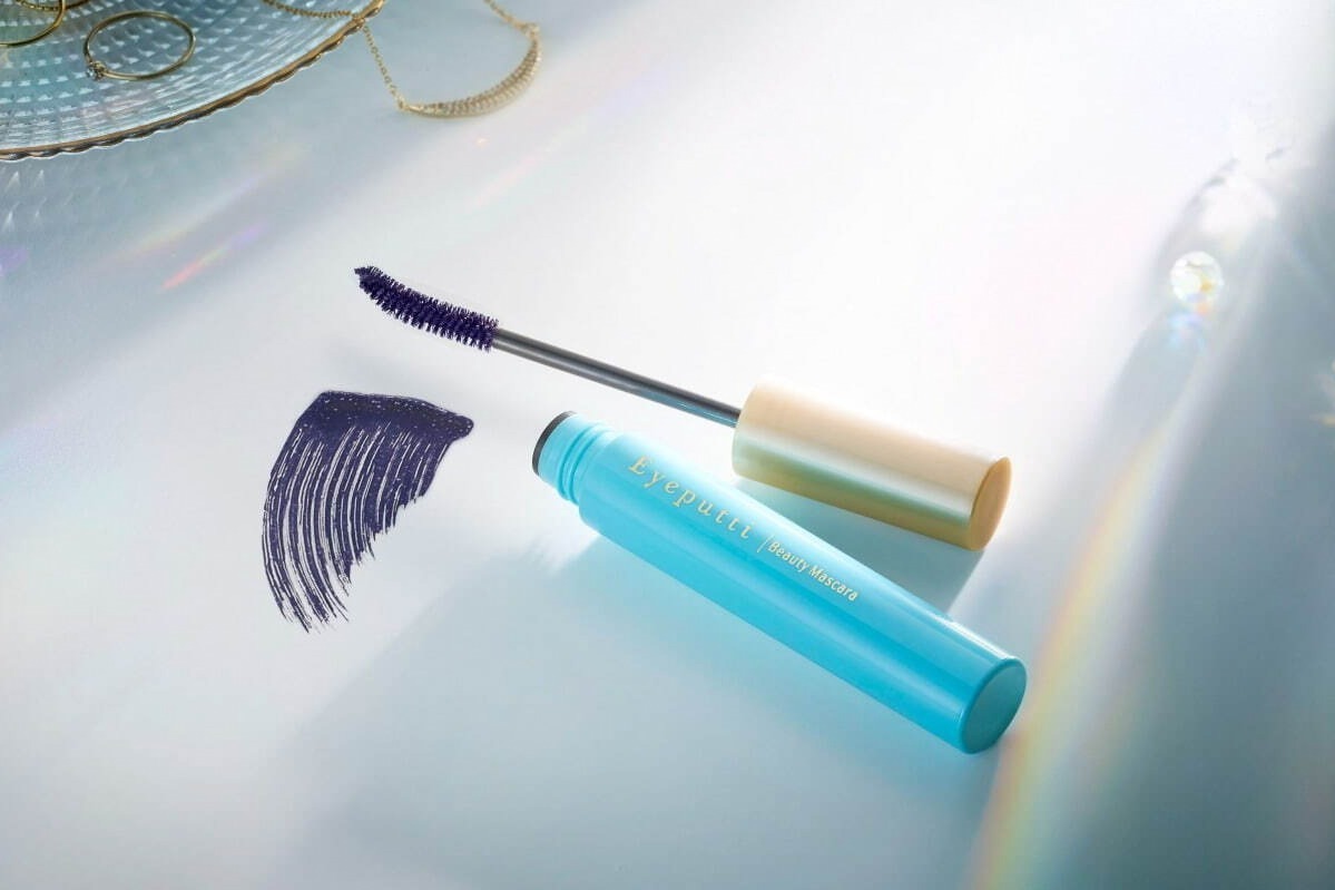 トレンド｜アイプチ「ひとえ・奥ぶたえ用マスカラ」22年夏コスメ、夜明けの空イメージの限定色・プリズムブラック