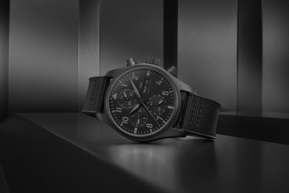 IWCの2022年新作腕時計、「トップガン」にオールブラックの41mmクロノグラフなど