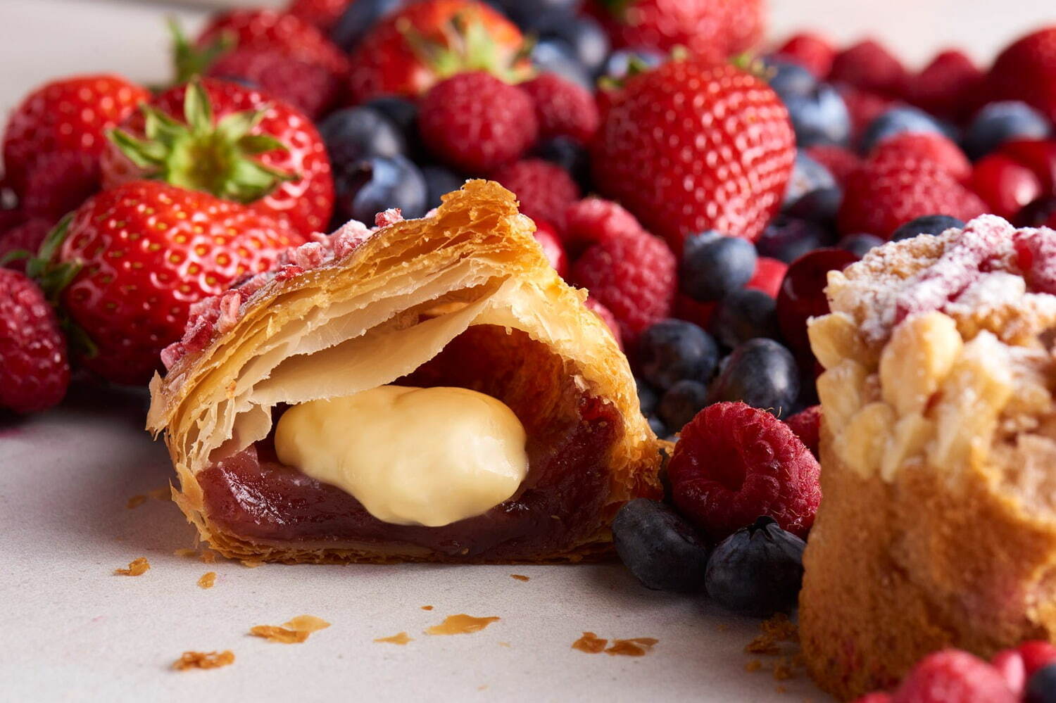 ベイク ザ ショップ 自由が丘店「焼きたてカスタードパイ ミックスベリー」