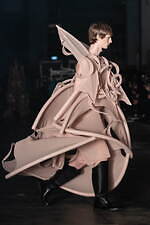 リュウノスケオカザキ 001コレクション - 自然との一体化を目指して｜写真8