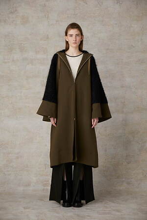 ロキト(LOKITHO) 2022-23年秋冬ウィメンズコレクション  - 写真1