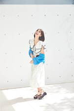 スナイデル22年夏の新作ワンピース、フリルカラーのAラインドレスやストライプ柄シャツワンピ｜写真8