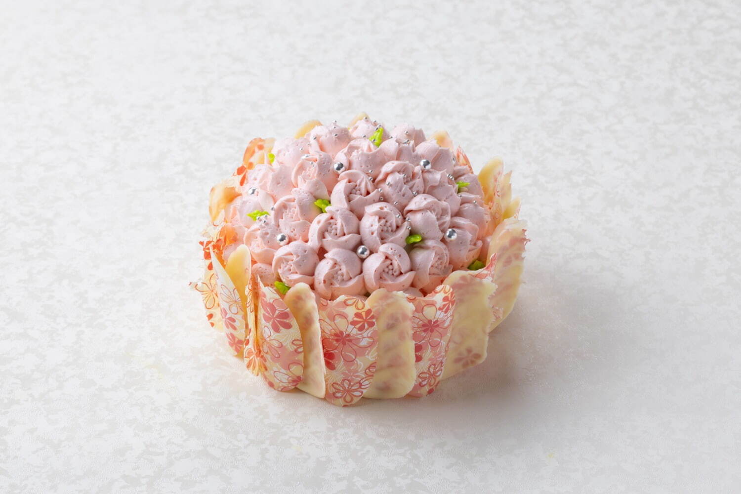 “まるで花束”母の日ケーキがグランド ハイアット 東京から、マンゴーを飾った苺ショート｜写真3