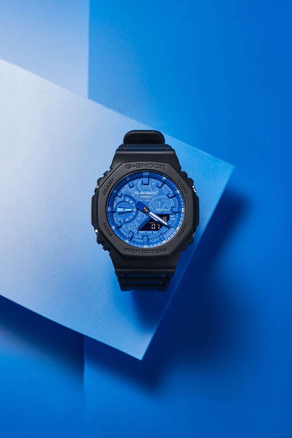 G-SHOCKからブルーペイズリー柄の新作モデル、定番スクエアやオクタゴンベゼルなど4機種｜写真2