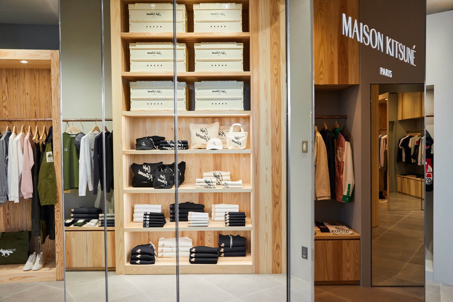 メゾン キツネ(Maison Kitsuné) メゾン キツネ 渋谷｜写真4