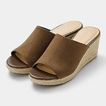 GU新作カラフルなローヒールミュール＆ボリュームソールのグルカサンダル｜写真9