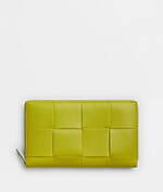 ボッテガ・ヴェネタの新作財布＆トートバッグ、“パステル”トーンのレモンやグレープ色｜写真6