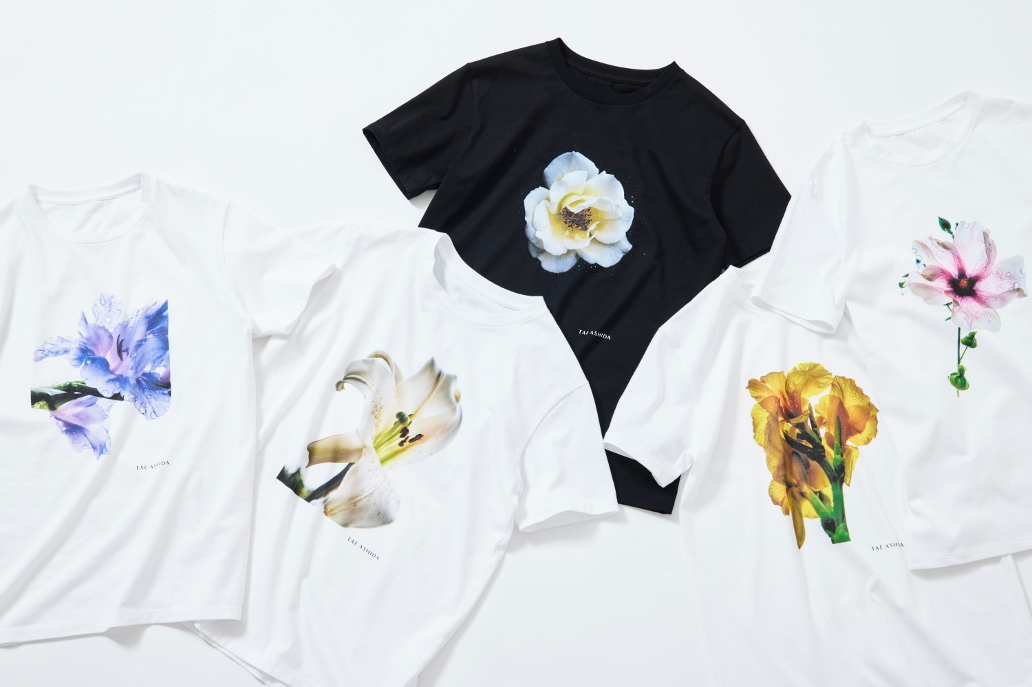 チャリティ｜タエ アシダのフラワーフォトTシャツ“雫のように”輝くラインストーン、芦田多恵が撮り下ろし