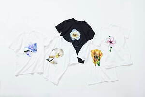 タエ アシダのフラワーフォトTシャツ“雫のように”輝くラインストーン、芦田多恵が撮り下ろし｜写真1