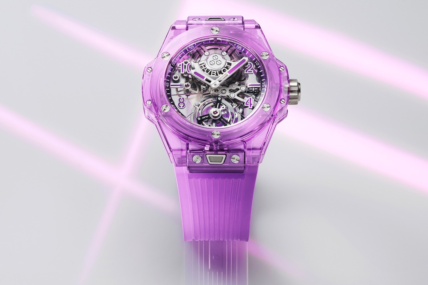 ムーブメント｜ウブロの22年新作腕時計「ビッグ・バン」新素材“パープルサファイアクリスタル”のスケルトンモデルなど