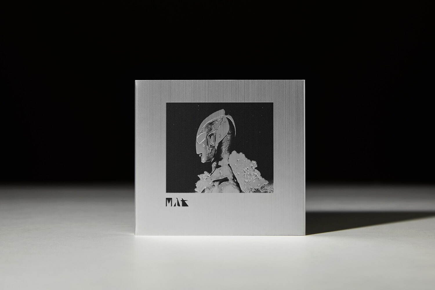 映像盤(初回限定)CD+DVD+シルバーデジパック 1,980円