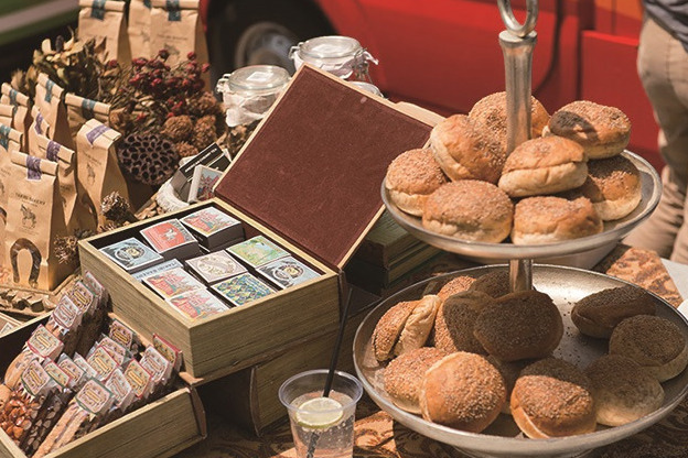 ローカルフード｜二子玉川ライズのGWイベント「太陽と星空のサーカス」フードトラック＆雑貨が集結するマーケットなど