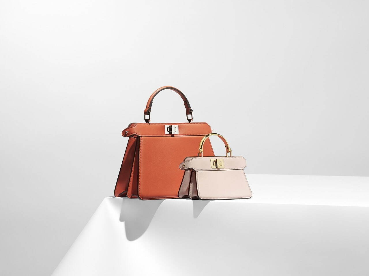 フェンディ(FENDI) ピーカブー｜写真4