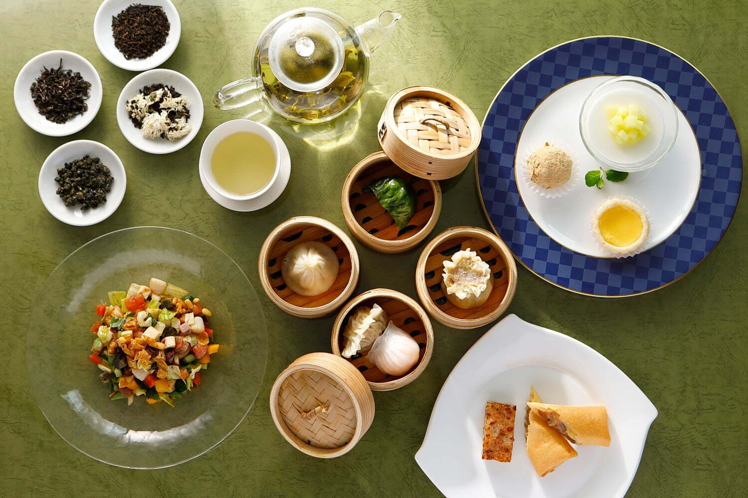 サラダ｜ホテルニューオータニ(東京)のチャイニーズ・アフタヌーンティー、7種の名物点心を食べ比べ