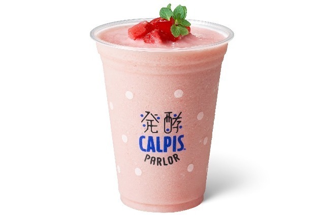 “カルピス×発酵食品”ドリンクのショップが大阪に、ココナッツ香る「甘酒カルピス」など