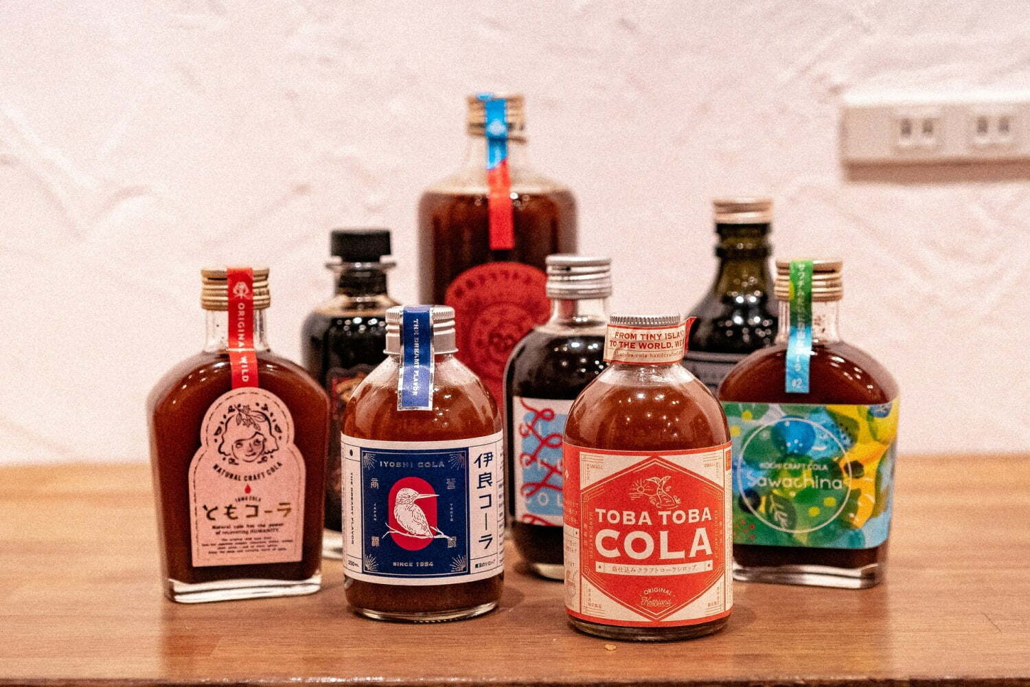 コーラ(飲料)｜全国各地の「クラフトコーラ」約40種類が阪急うめだに大集合、飲み比べや実演販売も