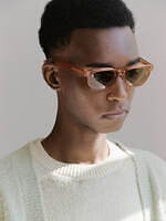 オーラリーからクリアカラーの新作サングラス、アイヴァン 7285のデザイナー中川浩考監修｜写真8