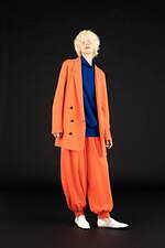 ローブス＆コンフェクションズ 2022-23年秋冬ウィメンズコレクション、強さを求めて創造を手にする｜写真11