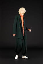 ローブス＆コンフェクションズ 2022-23年秋冬ウィメンズコレクション、強さを求めて創造を手にする｜写真15