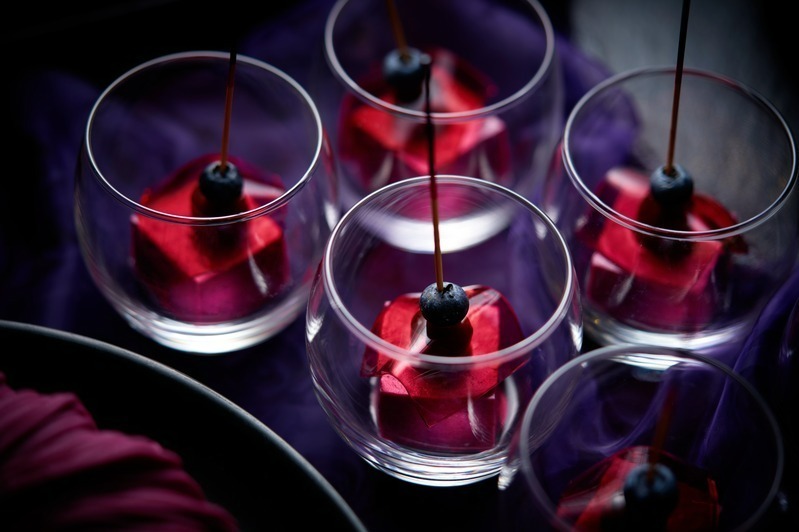 アートホテル大阪ベイタワー“死の舞踏”がテーマのダークファンタジービュッフェ、紫×黒の魔女スイーツ｜写真12