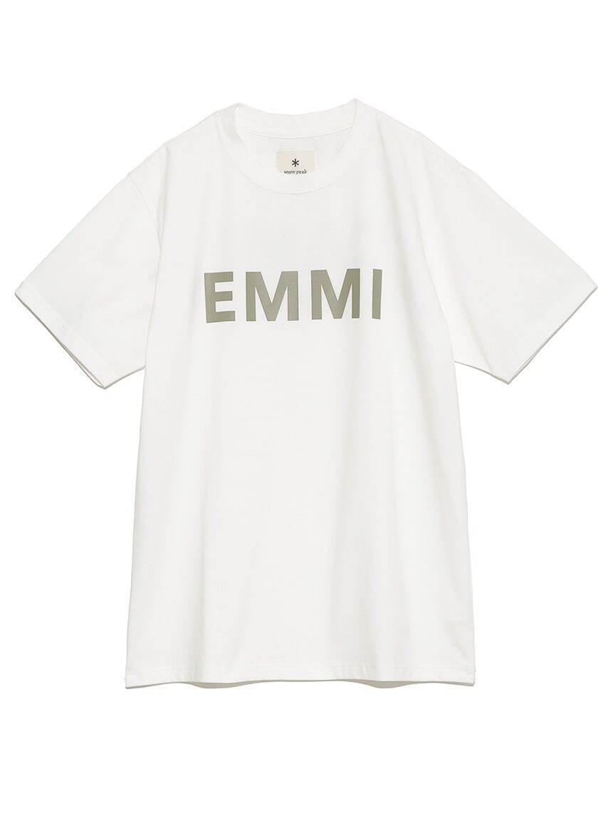 エミ×スノーピークのコラボウェア、“虫よけ”加工施したキャミワンピース＆ビッグロゴTシャツ｜写真4